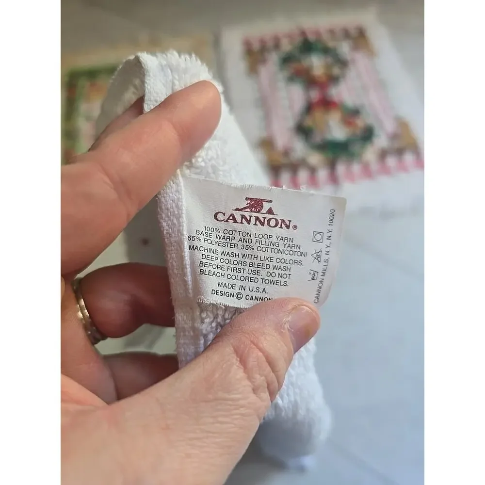 Lot of 3 VTG Cannon Holiday Christmas Absorbent Soft‎ Fringe Kitchen Hand Towels